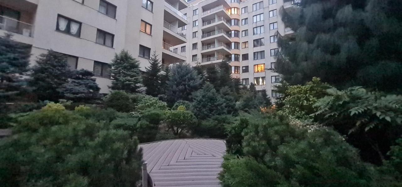 Garden Oasis Studio Bucarest Exterior foto